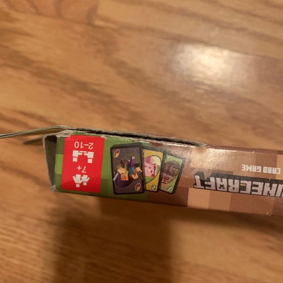 NEW Uno Minecraft Card Game - Picture 2 of 4